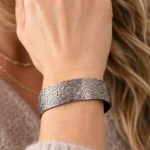 Vintage Tibetan Alpaca Style Cuff Bracelet – Raised Hexagonal Floral Pattern